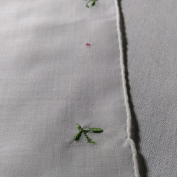 York Street Embroidered in Madeira Hankie - Picture 4 of 8